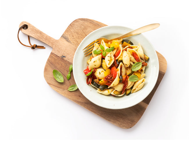 Mediterraner Nudelsalat